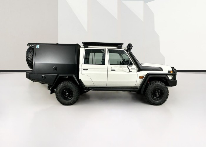 Used 1
                    TOYOTA
                     for Sale Image