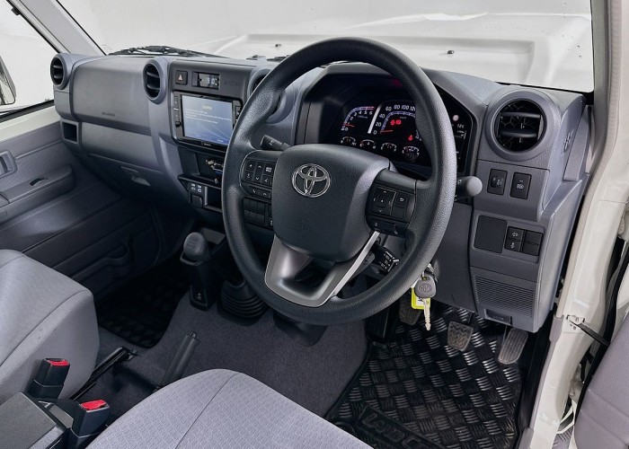 Used 1
                    TOYOTA
                     for Sale Image