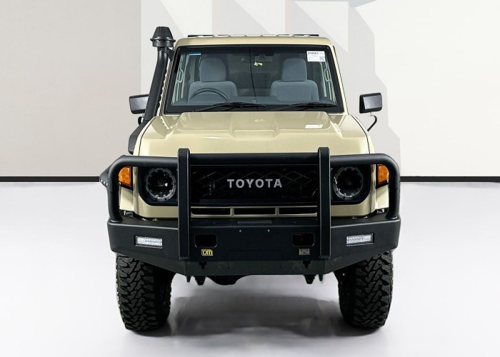 Used 1
                    TOYOTA
                     for Sale Image