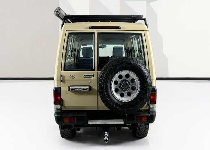 Used 1
                    TOYOTA
                     for Sale Image