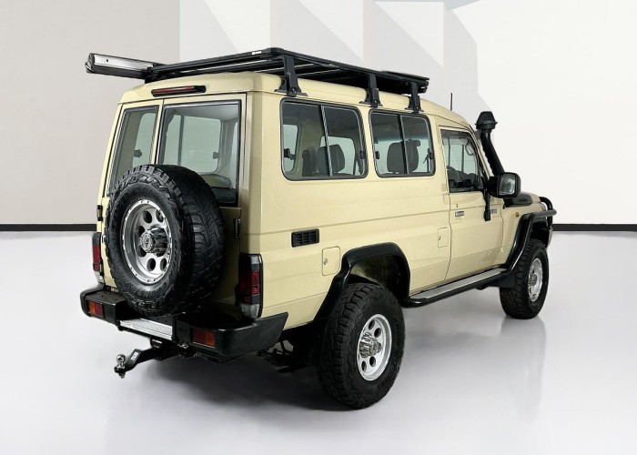 Used 1
                    TOYOTA
                     for Sale Image