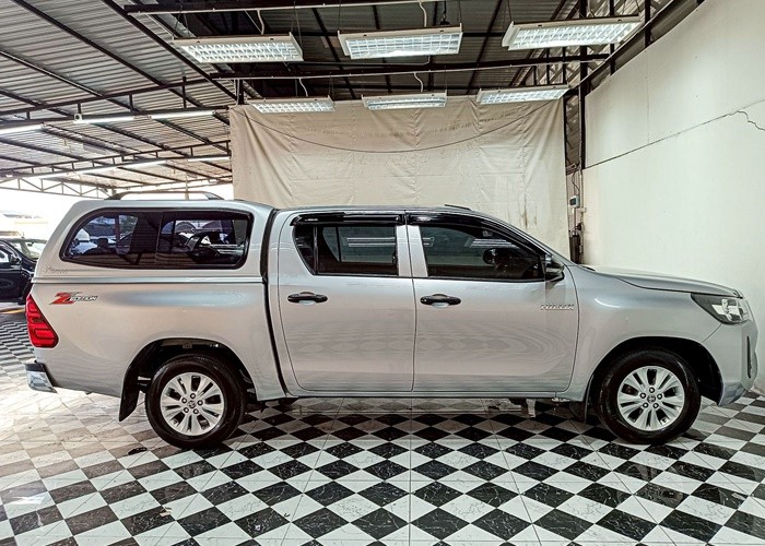 Used 11
                    TOYOTA
                     for Sale Image