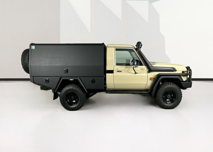 Used 1
                    TOYOTA
                     for Sale Image