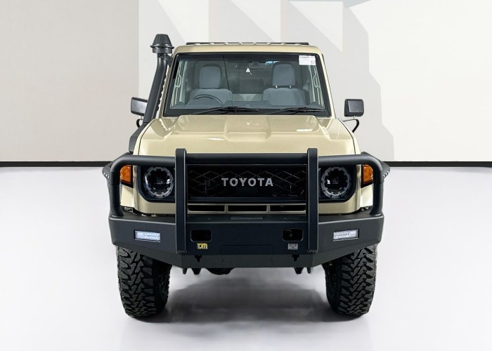 Used 1
                    TOYOTA
                     for Sale Image