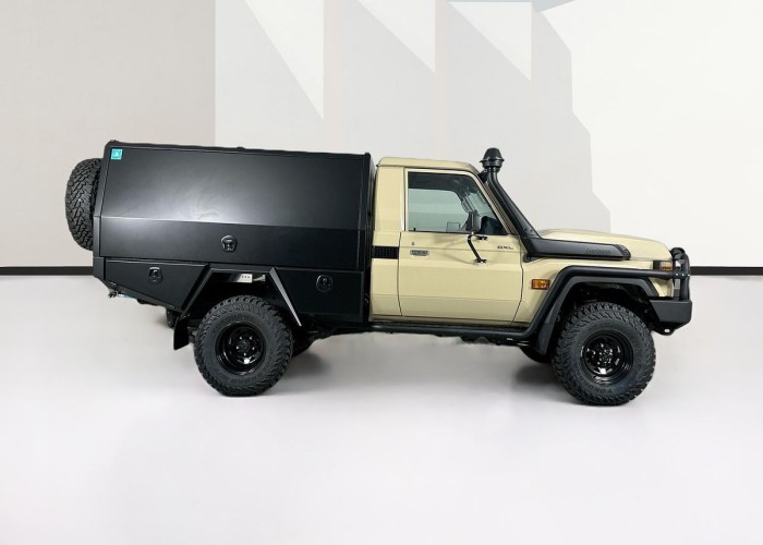 Used 1
                    TOYOTA
                     for Sale Image