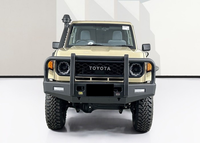 Used 1
                    TOYOTA
                     for Sale Image