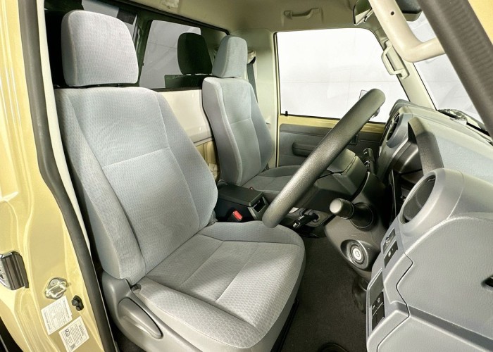 Used 1
                    TOYOTA
                     for Sale Image