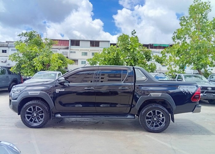 Used 10
                    TOYOTA
                     for Sale Image