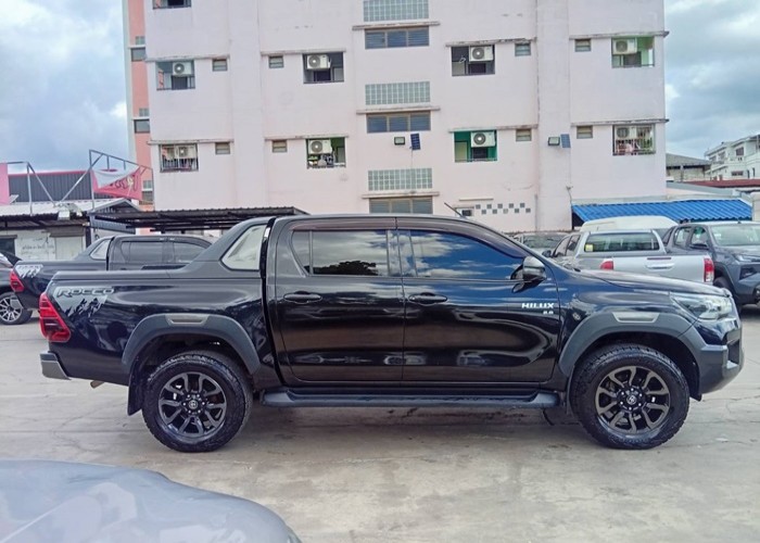 Used 10
                    TOYOTA
                     for Sale Image