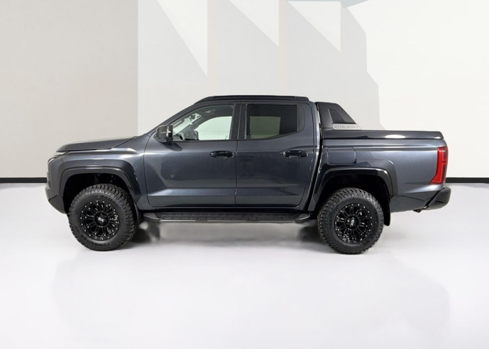 Used 1
                    MITSUBISHI
                     for Sale Image