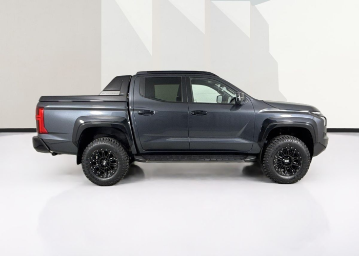 Used 1
                    MITSUBISHI
                     for Sale Image