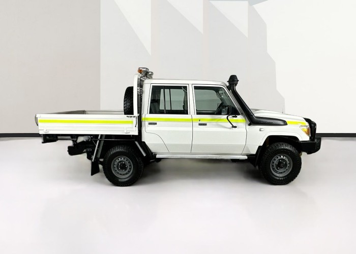 Used 1
                    TOYOTA
                     for Sale Image