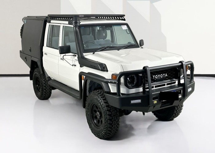 Used 1
                    TOYOTA
                     for Sale Image