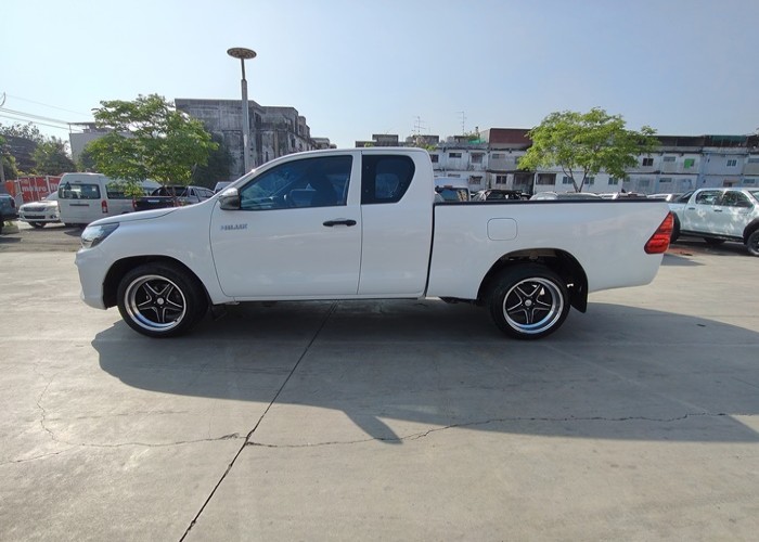 Used 8
                    TOYOTA
                     for Sale Image