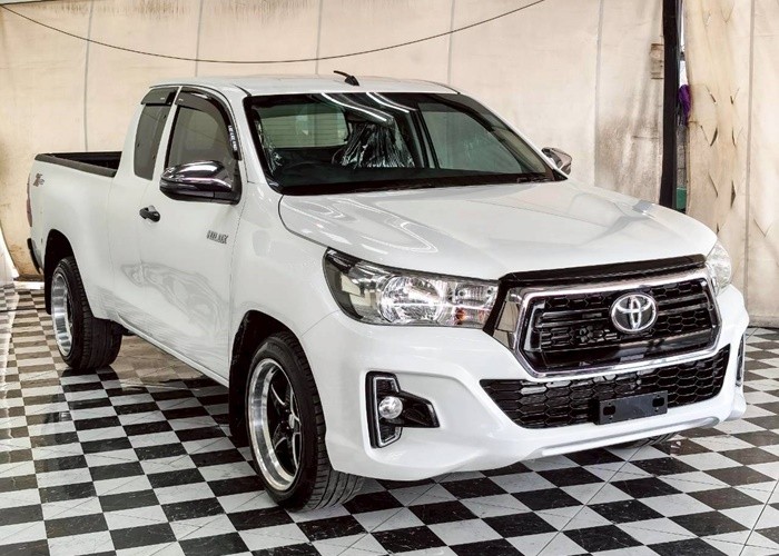 Used 8
                    TOYOTA
                     for Sale Image