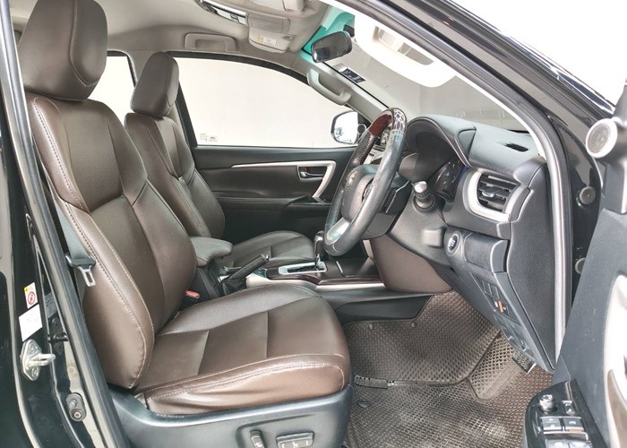 Used 1
                    TOYOTA
                     for Sale Image