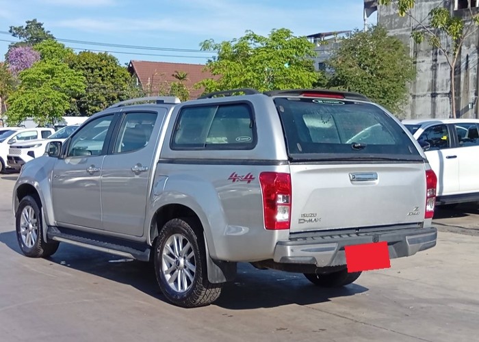 Used 3
                    ISUZU
                     for Sale Image