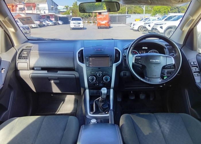 Used 3
                    ISUZU
                     for Sale Image