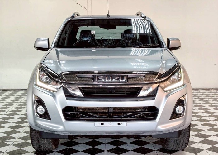 Used 3
                    ISUZU
                     for Sale Image