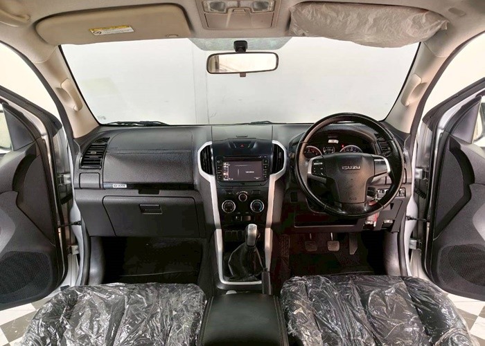 Used 3
                    ISUZU
                     for Sale Image