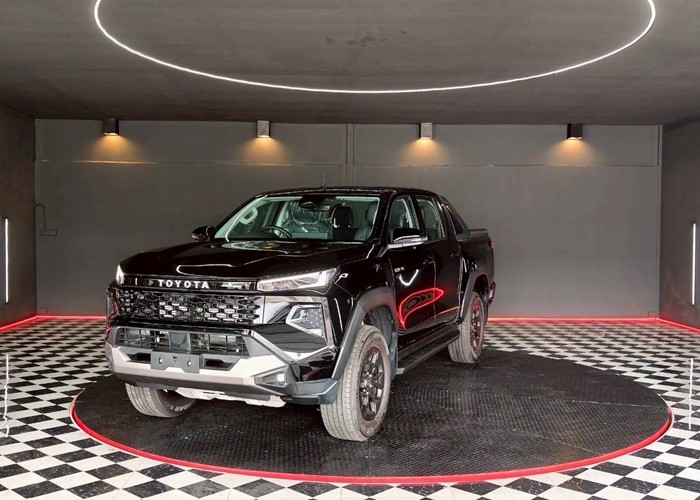 TOYOTA