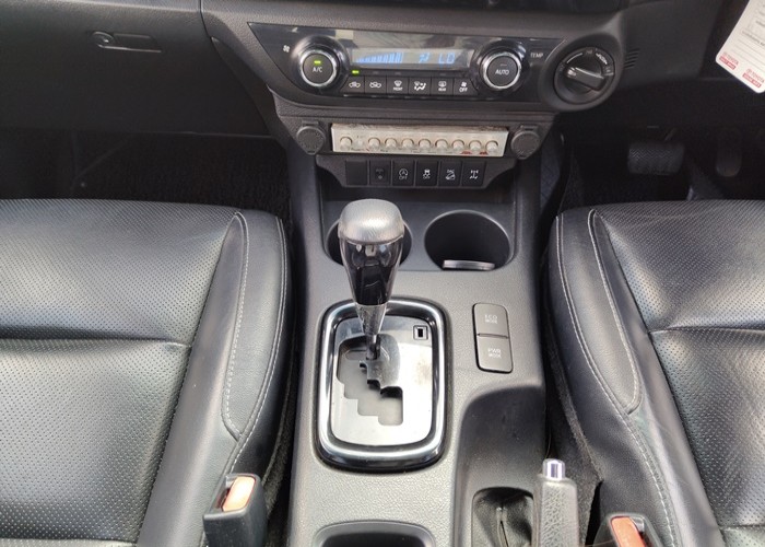 Used 10
                    TOYOTA
                     for Sale Image