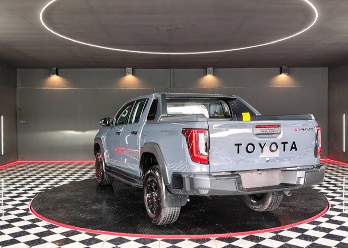 Used 5
                    TOYOTA
                     for Sale Image