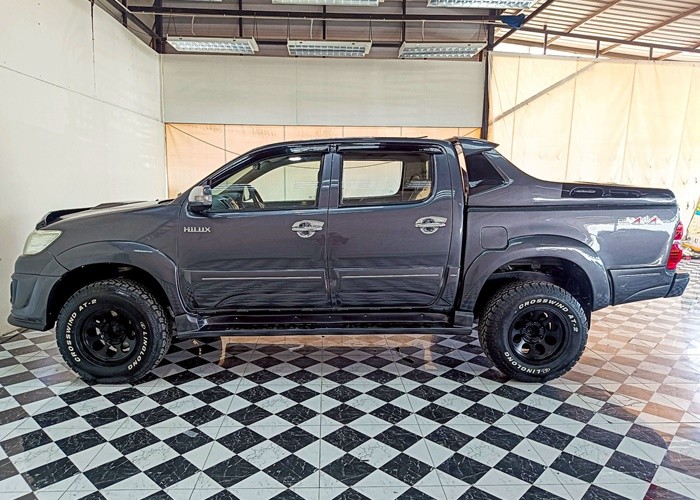 Used 12
                    TOYOTA
                     for Sale Image