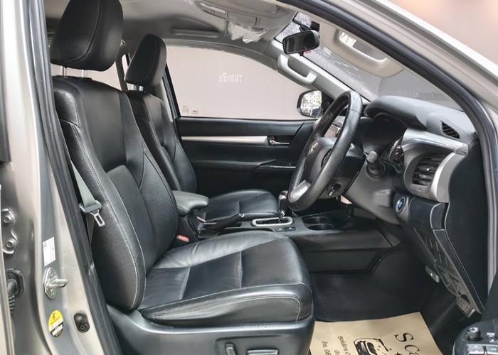 Used 11
                    TOYOTA
                     for Sale Image