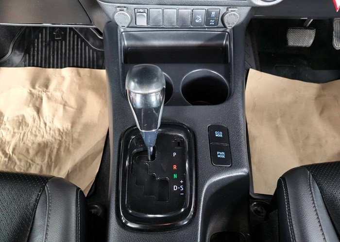 Used 8
                    TOYOTA
                     for Sale Image