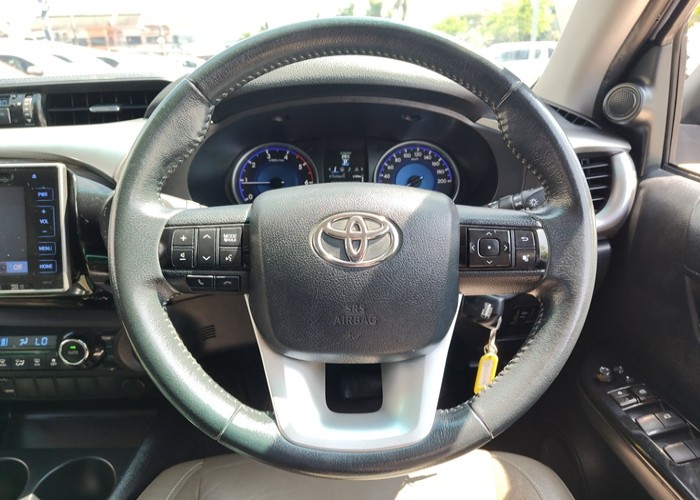 Used 11
                    TOYOTA
                     for Sale Image