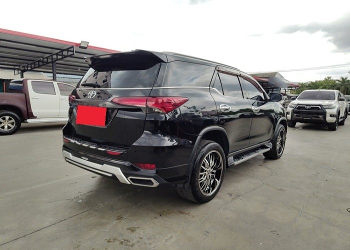 Used 12
                    TOYOTA
                     for Sale Image
