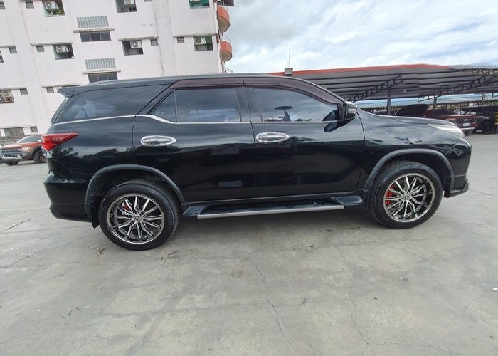 Used 12
                    TOYOTA
                     for Sale Image