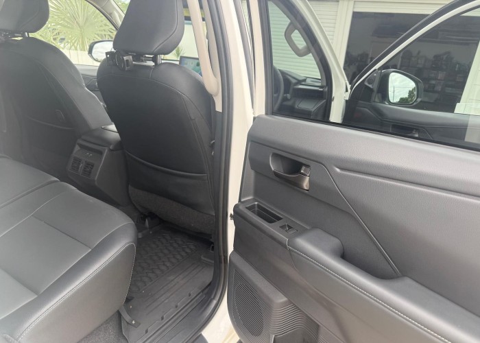 Used 1
                    TOYOTA
                     for Sale Image