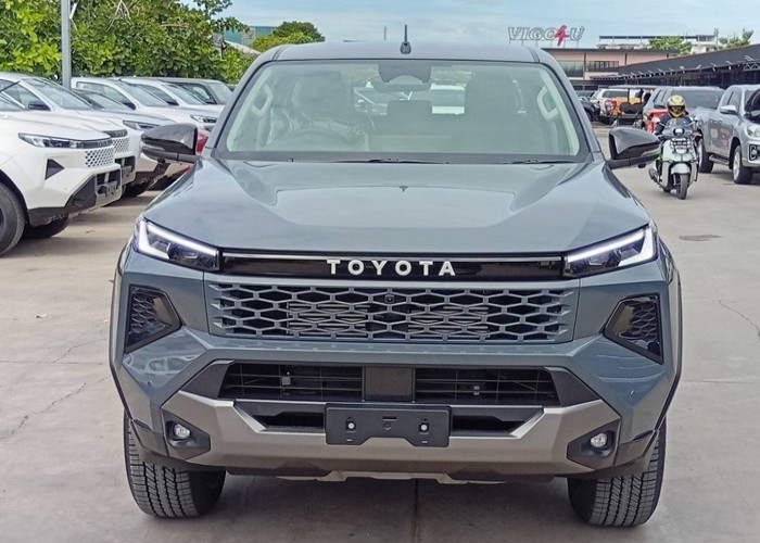 Used 7
                    TOYOTA
                     for Sale Image