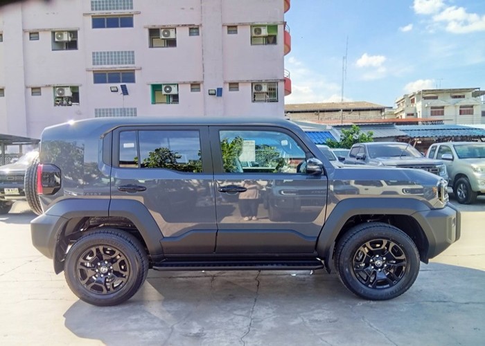 Used 5
                    TOYOTA
                     for Sale Image