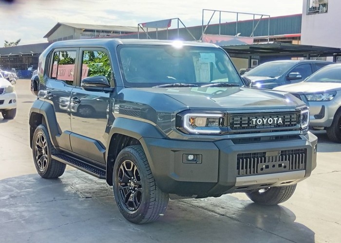 Used 5
                    TOYOTA
                     for Sale Image