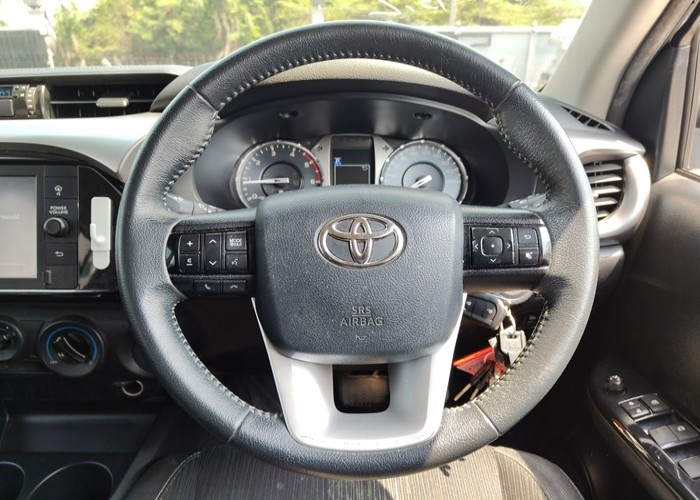 Used 12
                    TOYOTA
                     for Sale Image