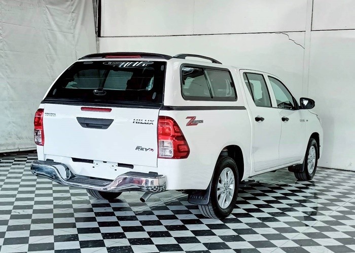 Used 12
                    TOYOTA
                     for Sale Image