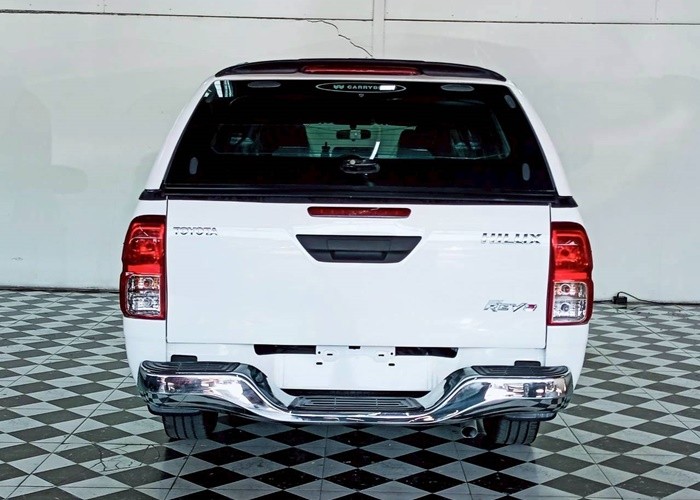 Used 12
                    TOYOTA
                     for Sale Image