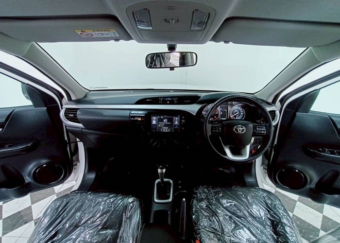 Used 12
                    TOYOTA
                     for Sale Image