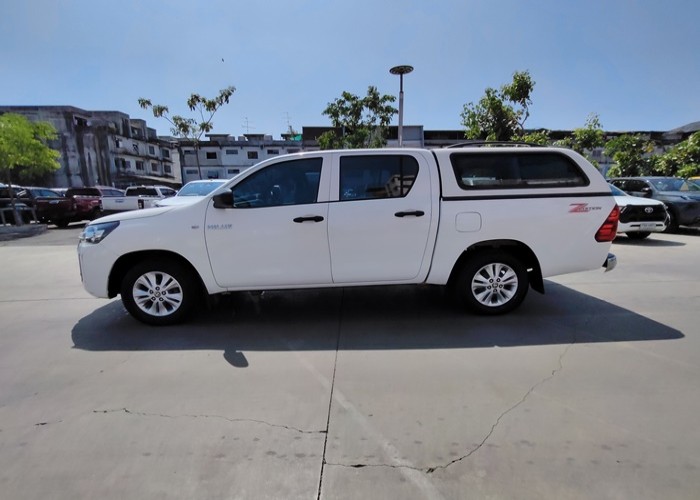 Used 12
                    TOYOTA
                     for Sale Image