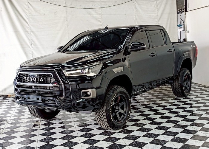 TOYOTA