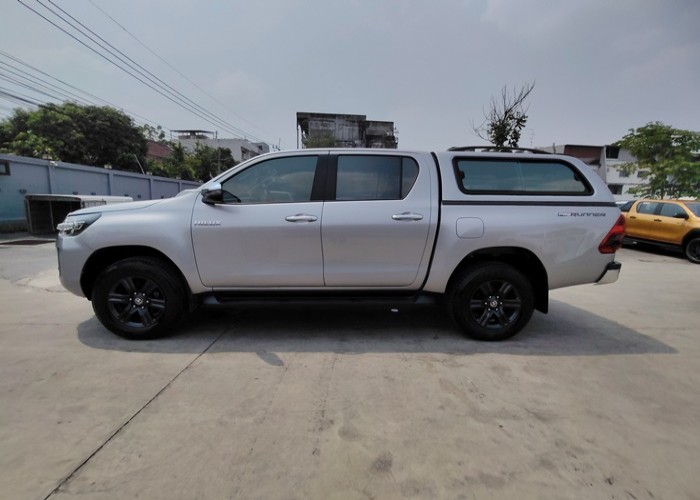 Used 7
                    TOYOTA
                     for Sale Image