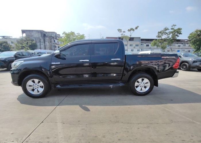 Used 8
                    TOYOTA
                     for Sale Image