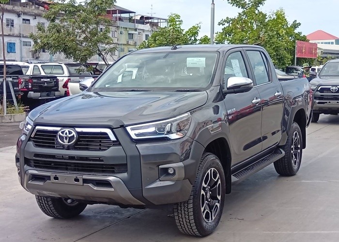TOYOTA