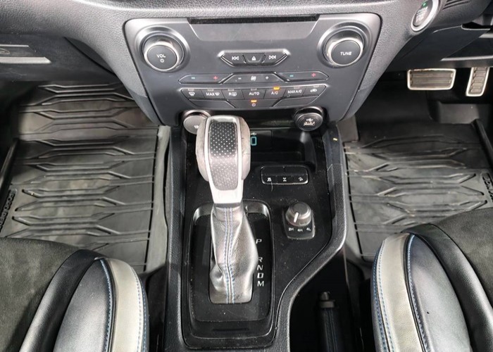 Used 9
                    FORD
                     for Sale Image