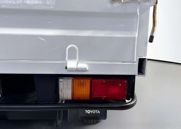 Used 1
                    ISUZU
                     for Sale Image