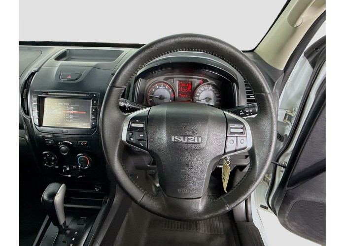 Used 1
                    ISUZU
                     for Sale Image