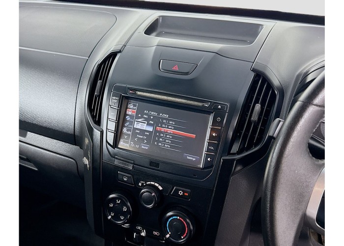 Used 1
                    ISUZU
                     for Sale Image